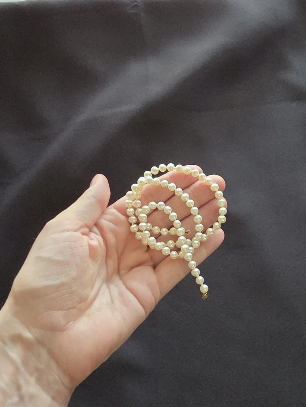 14K Gold Filagree Clasp Akoya Cultured Pearl Necklace 5mm Knotted Strand - Picture 11 of 13